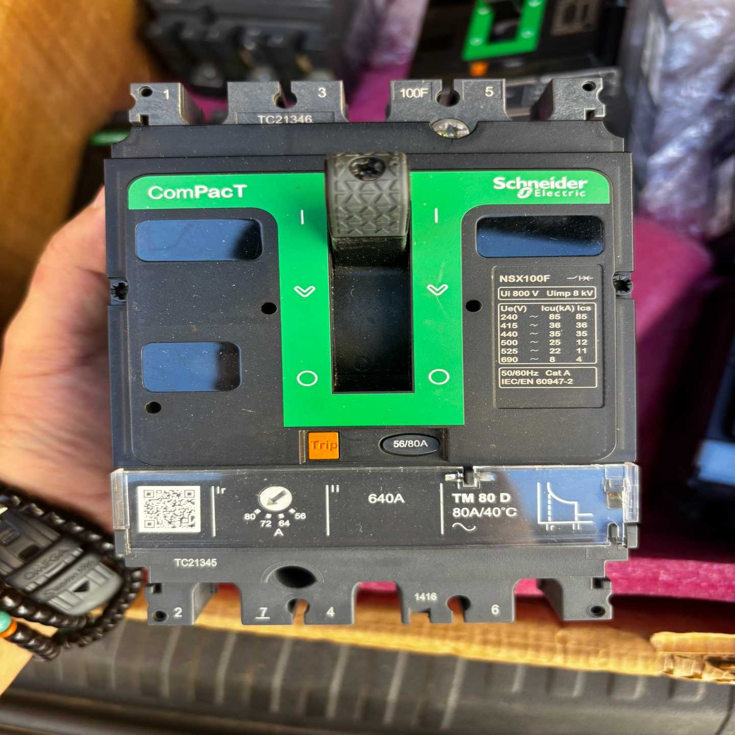 施耐德ComPacT塑壳断路器NSX100F，3P三相规格，--议价商品