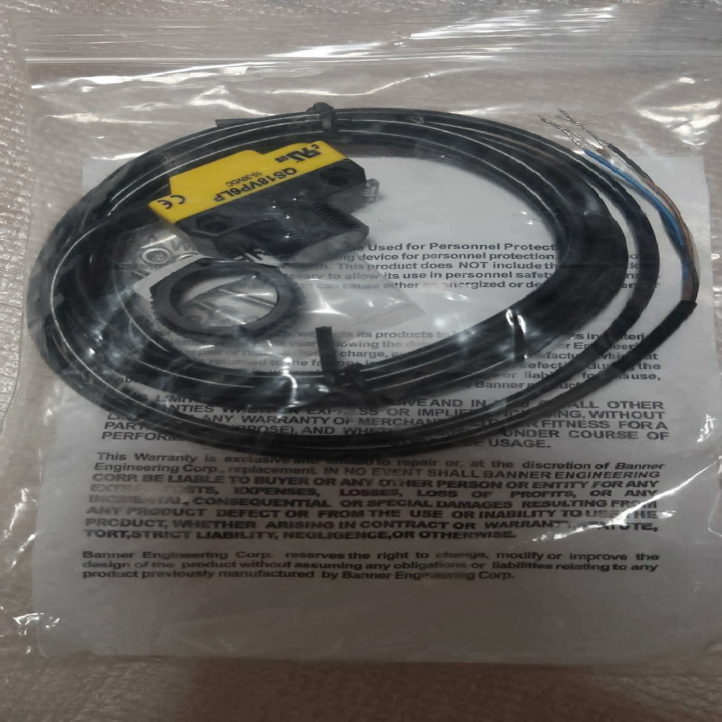 【议价】Banner/邦纳激光传感器和支架，QS18VP6LPBR适用