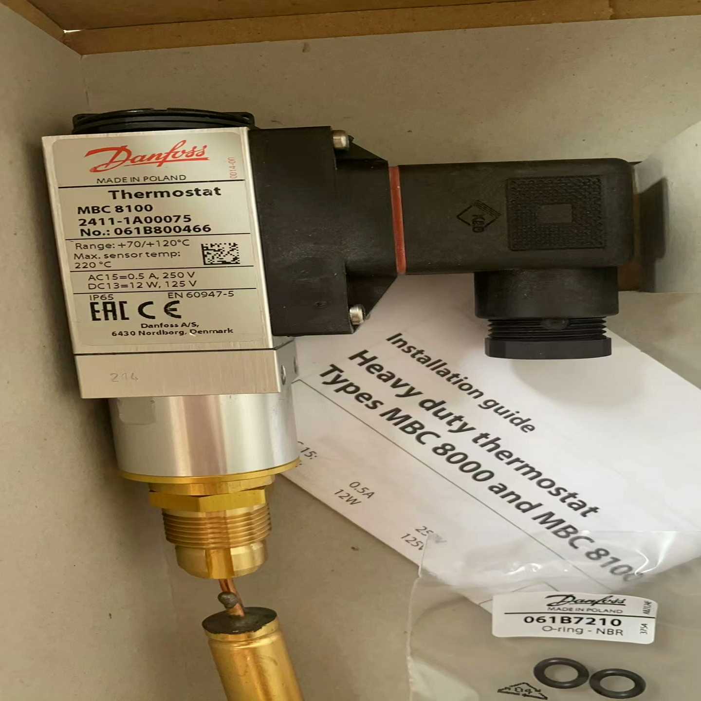 061B800466丹佛斯温度开关MBC8100询价