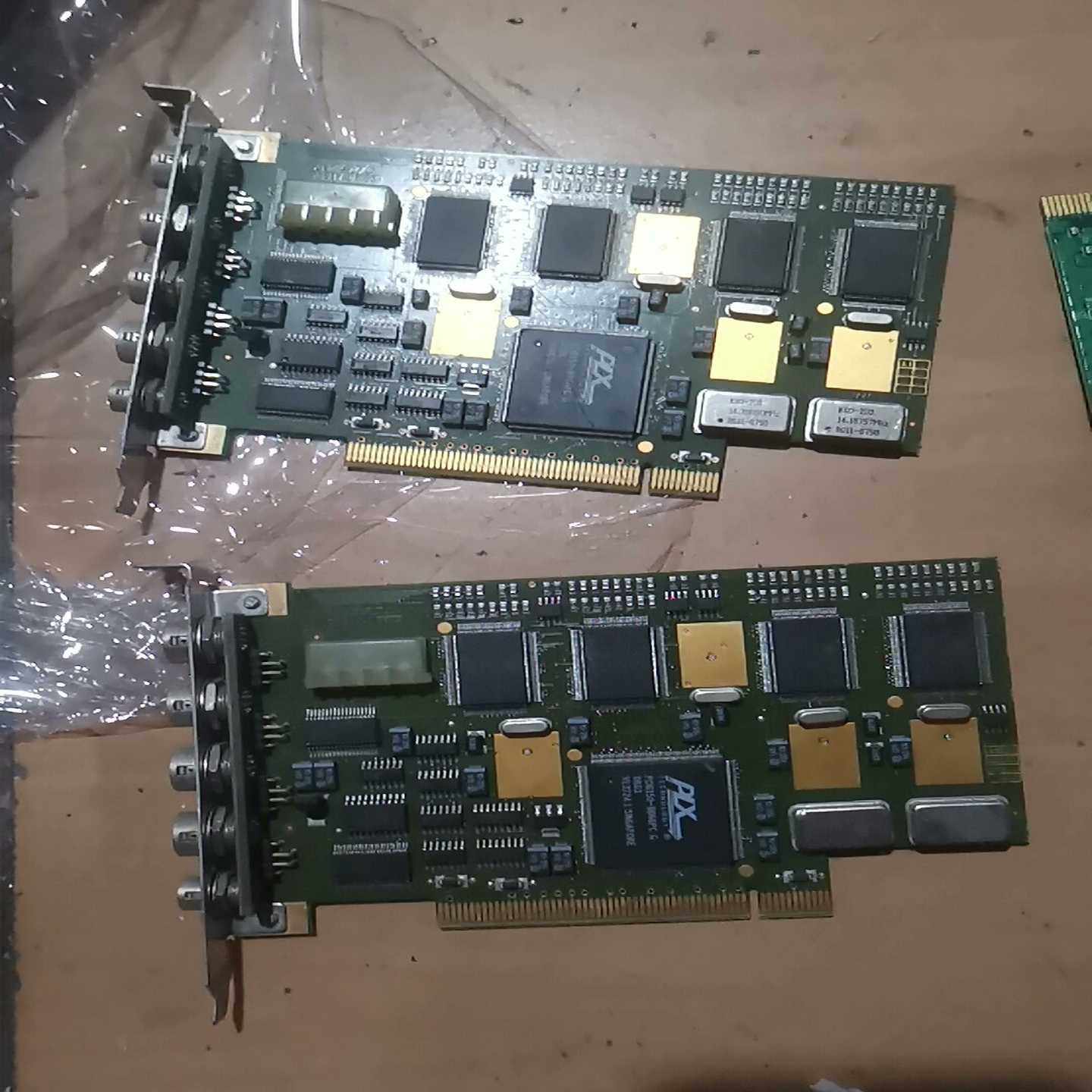 寻..采集卡TIGRIS.BUZZARD-HR4.REV.0