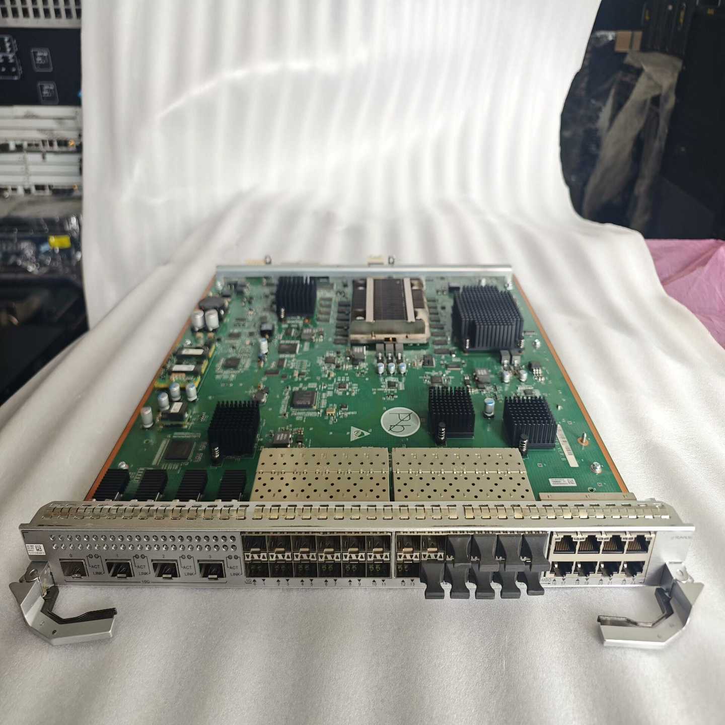 询价华为ES1D2S04SX1E24千兆光口8个复用电口