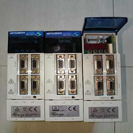 询价~MR-J2S-10A件，成色好实物图片，功能正常包质量三