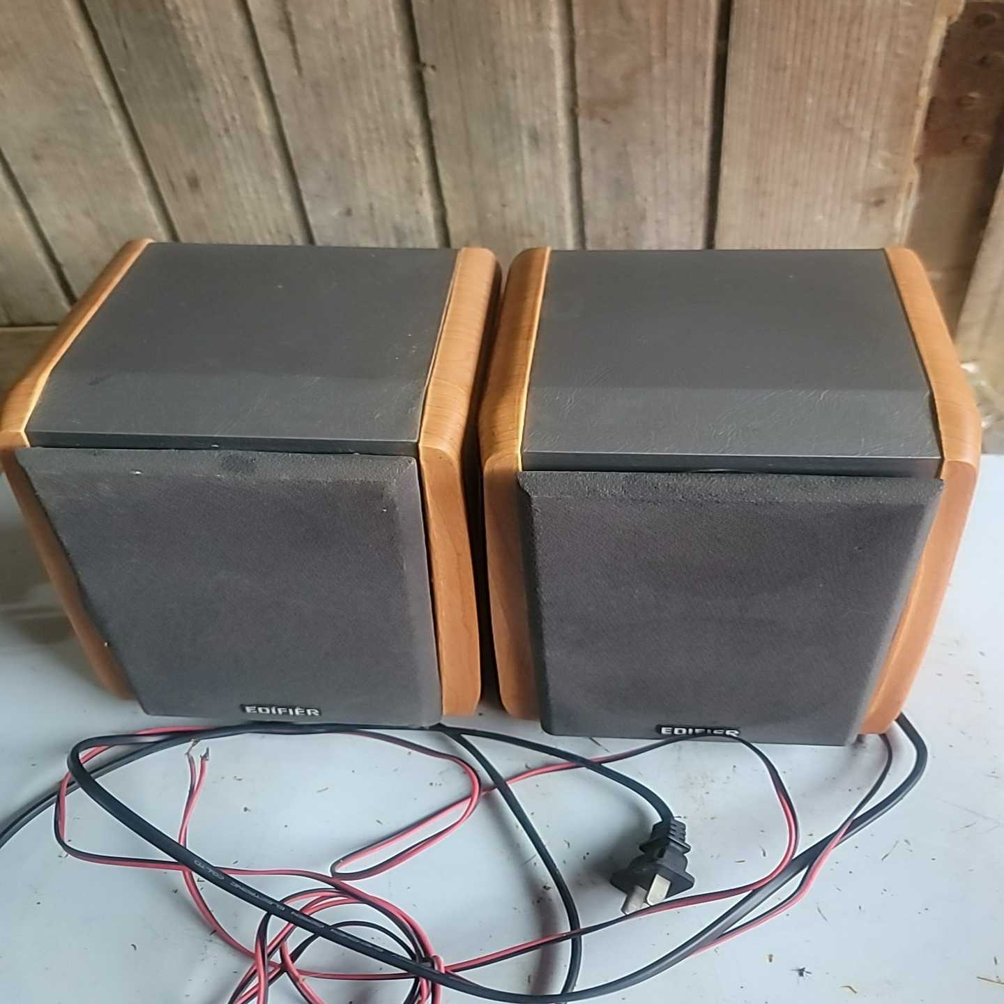 Edifier漫步者R1000TC北美版2.0声道有源音--议价商品