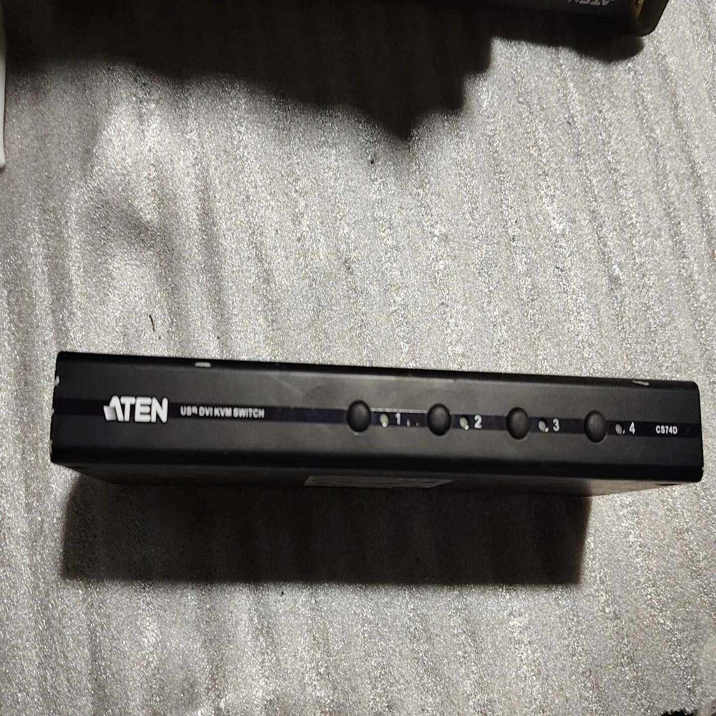 ATEN4口USBDVIKVM切换器CS74D，台湾--议价商品