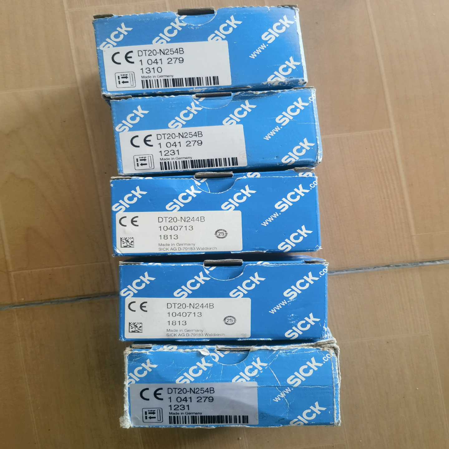 西克SICK西克传感器DT20-N244B共二个，DT2~询价