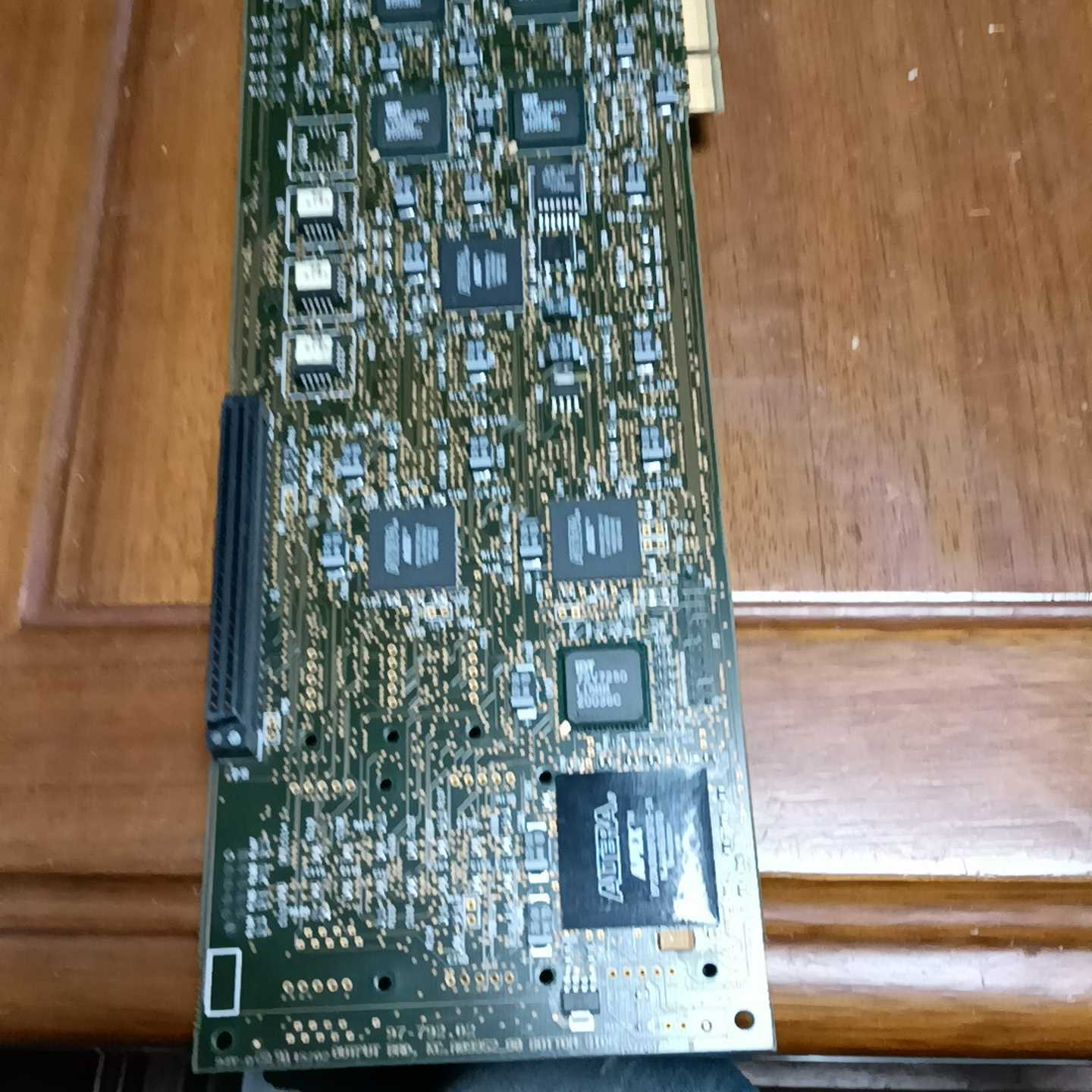 出这款REVC0438控制板采成色如图，功能包好，自己拆机--议价商品