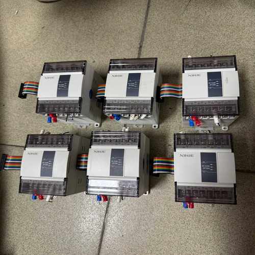 信捷PLC扩展模块，型号XD-E2AD2PT2DA，拆机配件--议价商品