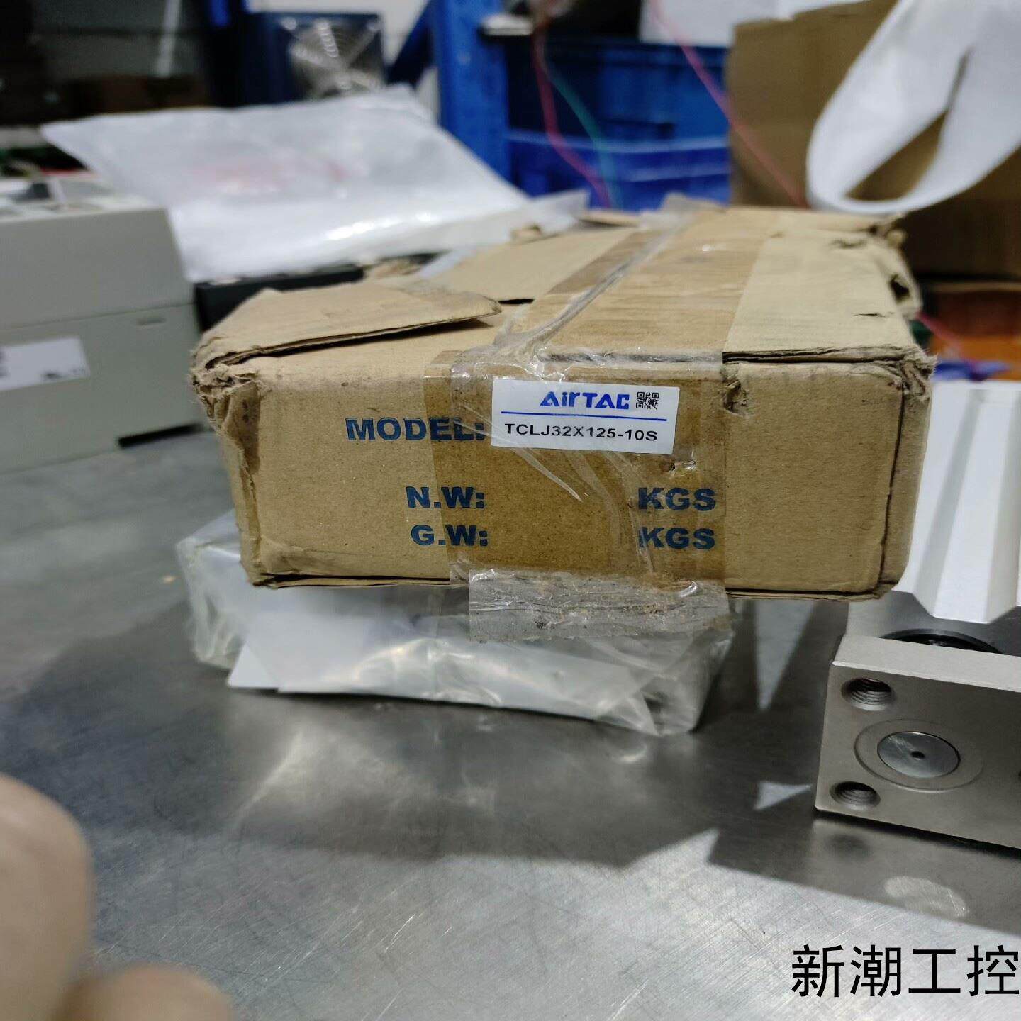 亚德克三轴可调行程气缸TCLJ32x125-10S 全新无议价商品