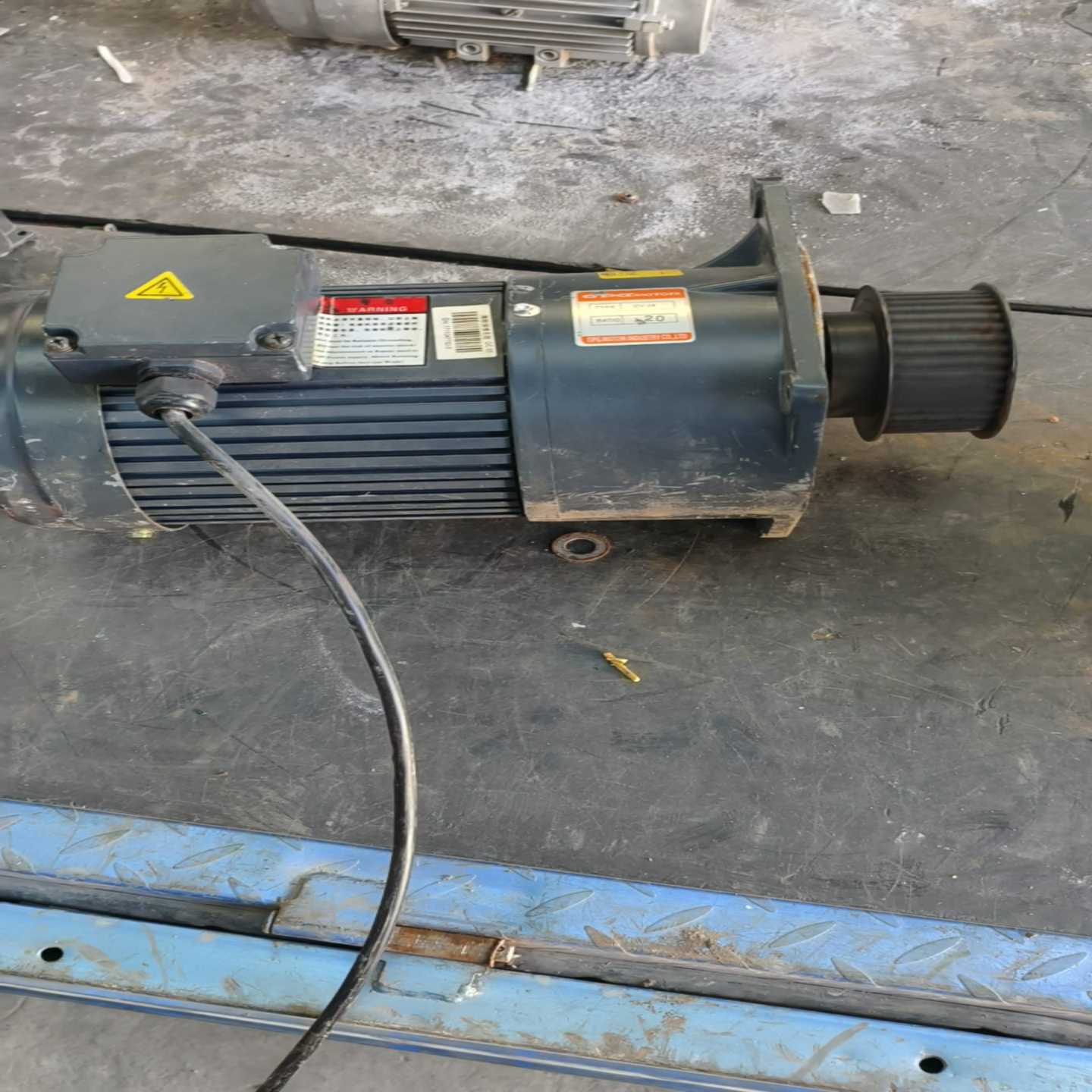 出售下来GPG减速电机750W/CV-28速比1：2