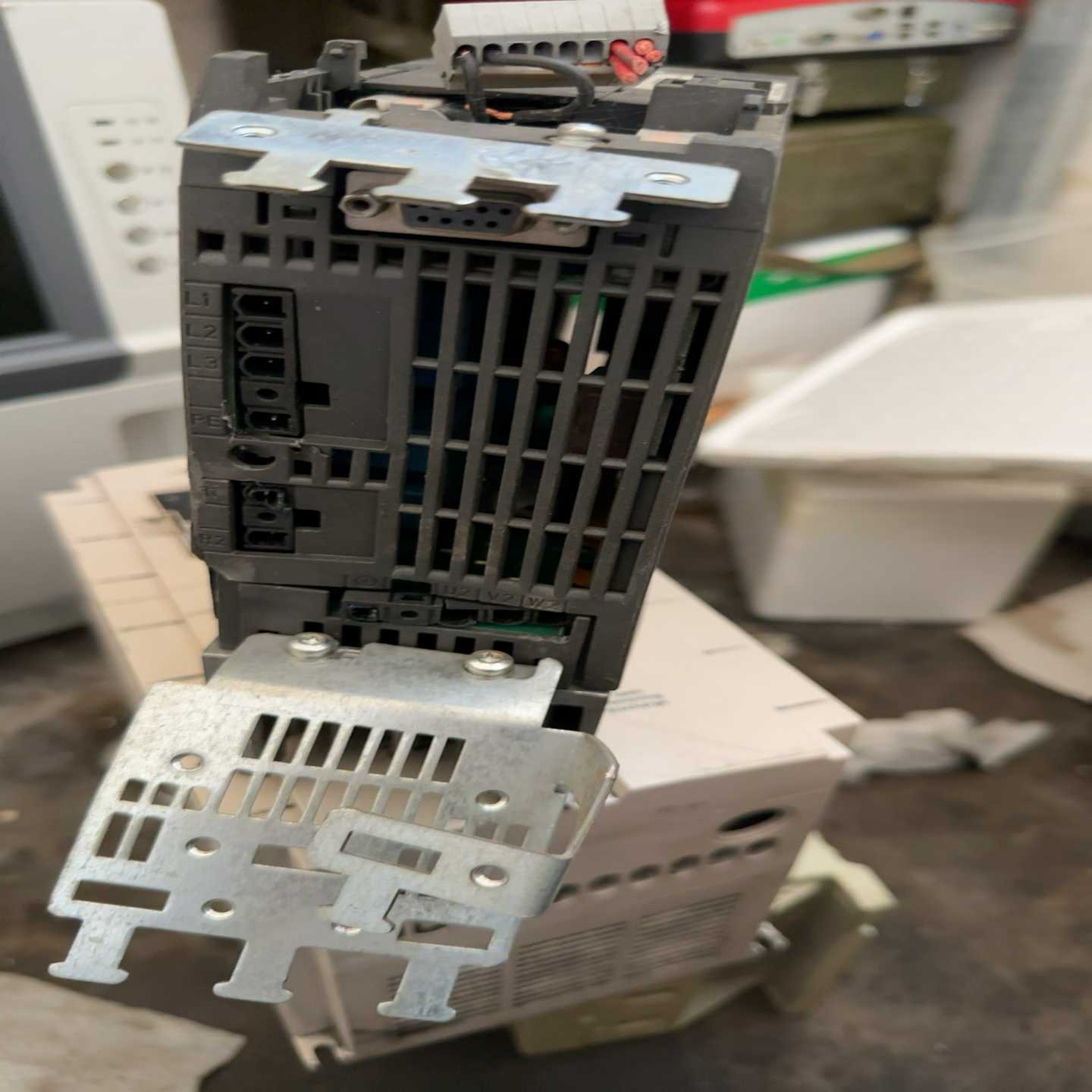 议价西门子变频器6SL3210-1K1-8AP1实图拍配件价出现货/维修