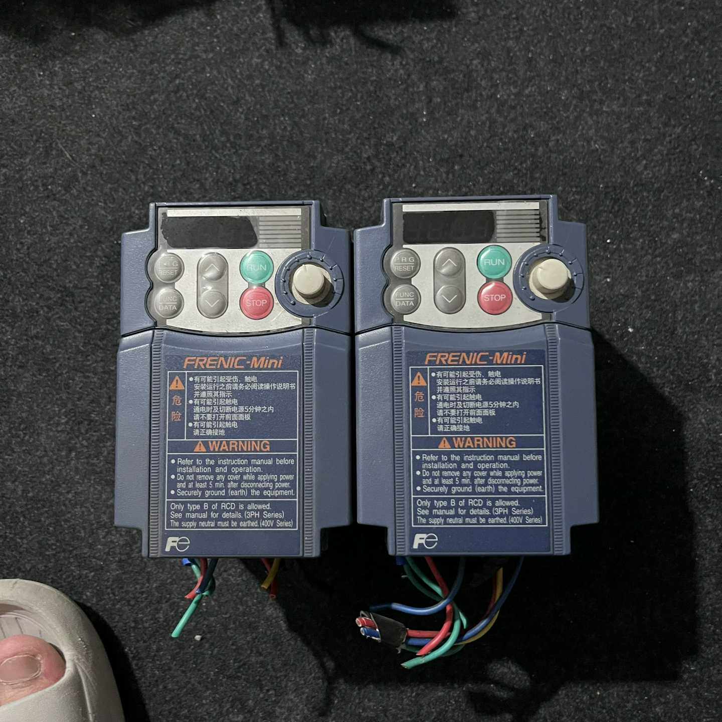 9新C1S变频器0.4KW/220V/FRN0.4