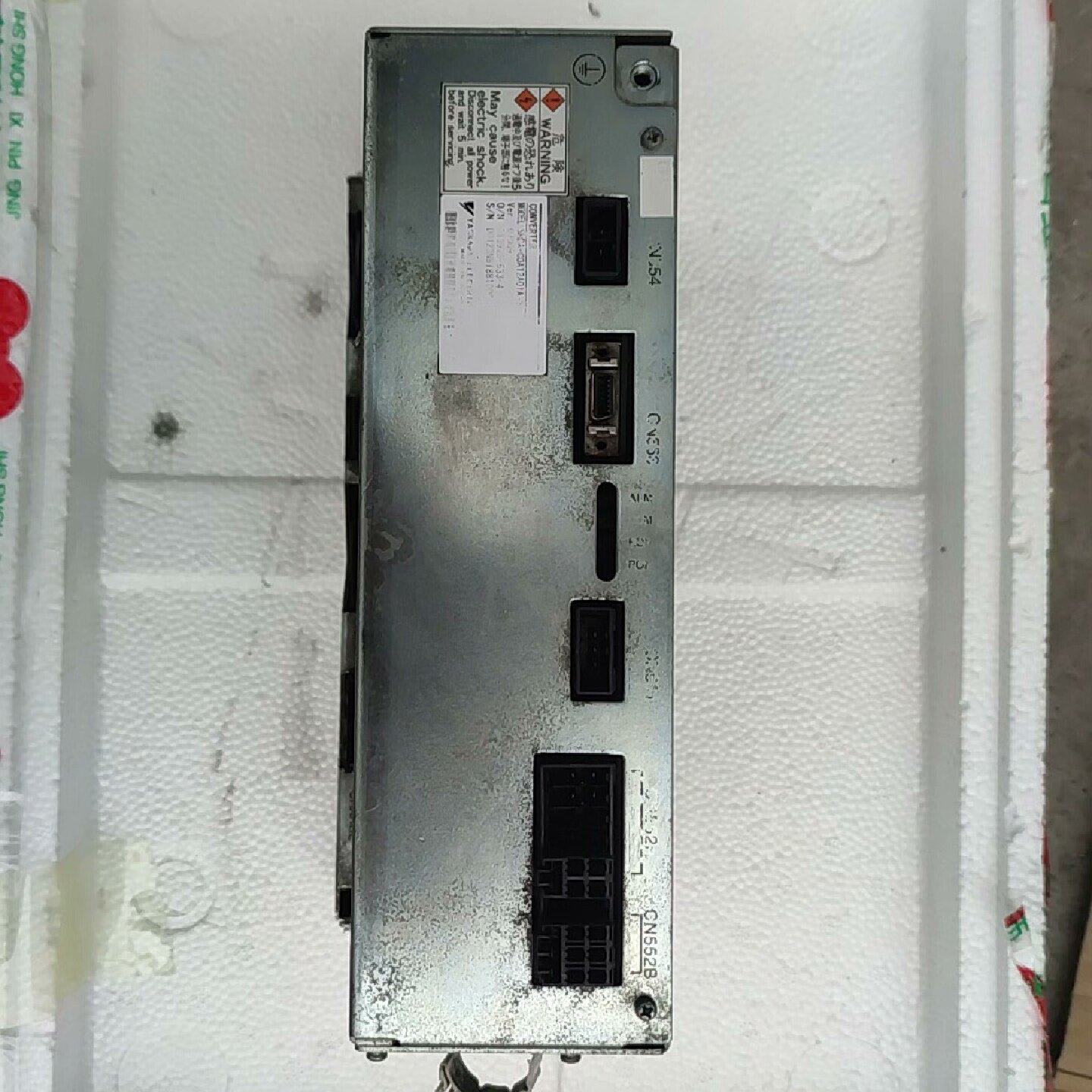 寻“”安川DX100整流器拆机成色如图型号SRDACOA12A