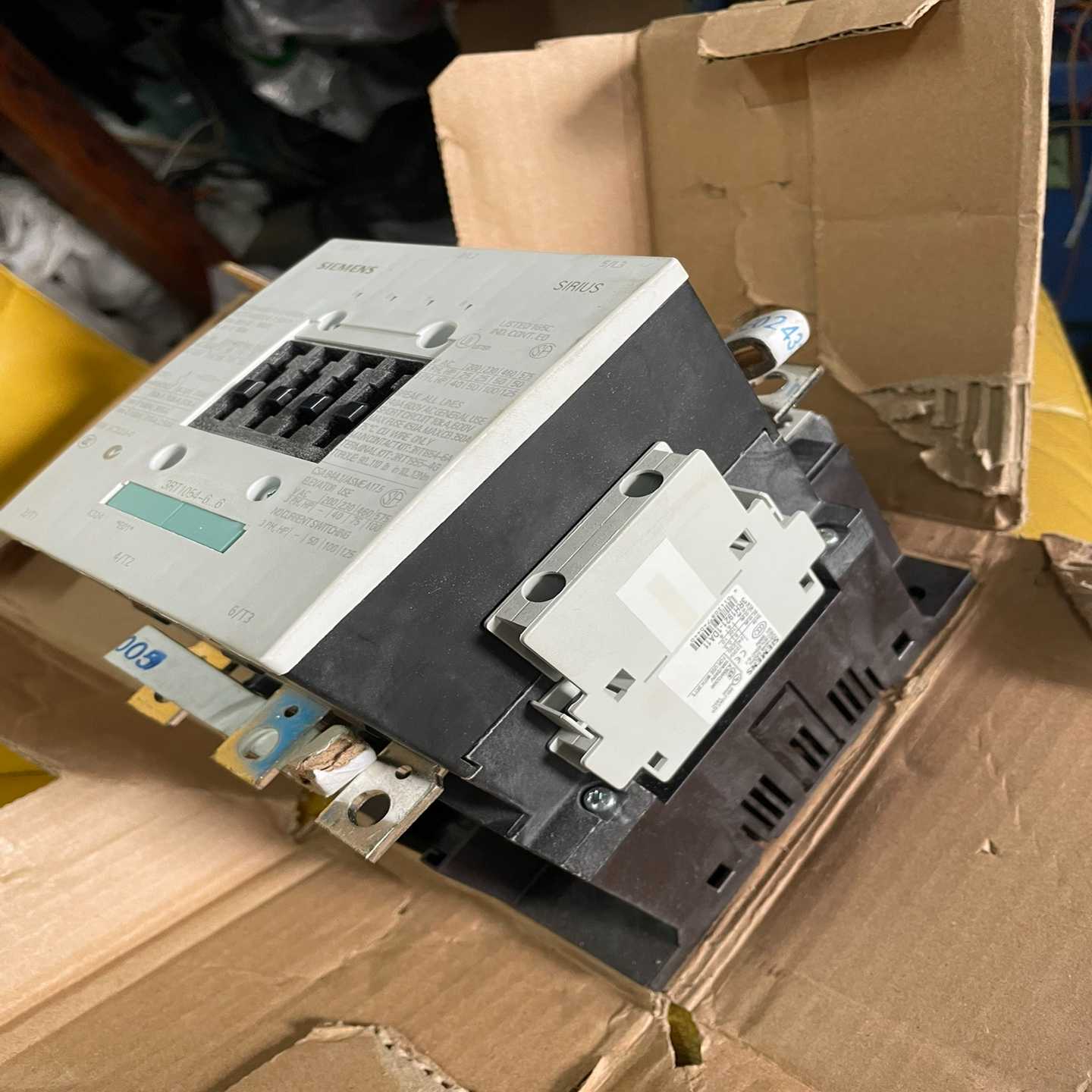 接触器，型号3RT1054-6AB36，东西的。盒询价