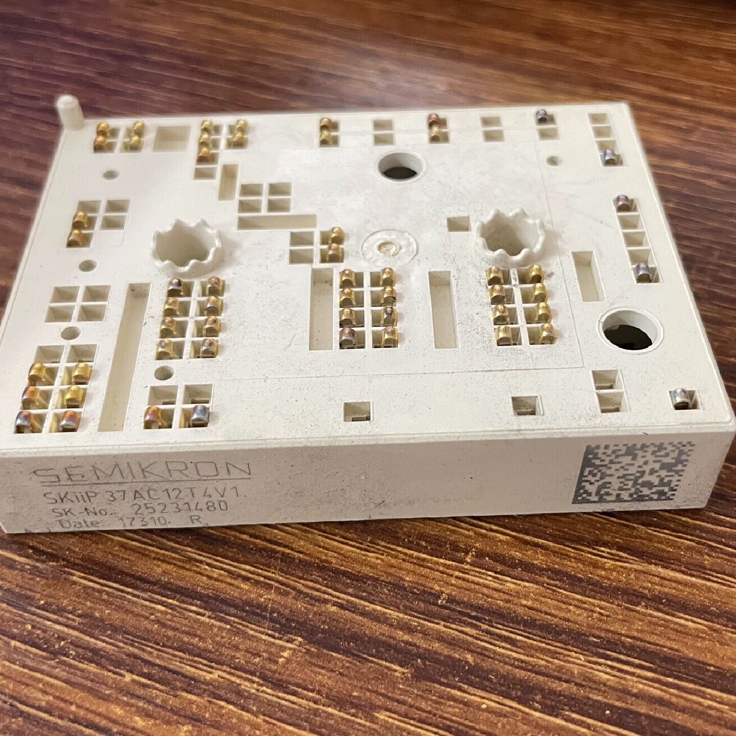 溢价-SKIIP37AC12T4V1用拍前哦 - 实物图