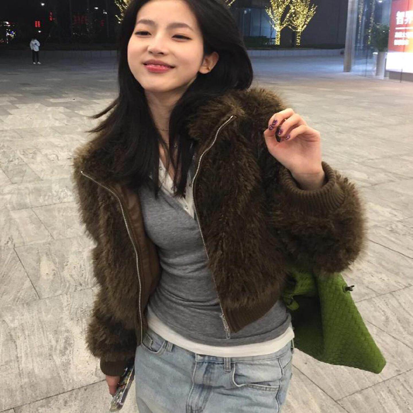 毛毛外套女短款2025冬季新款美式复古狐狸毛上衣加厚洋气环保皮草