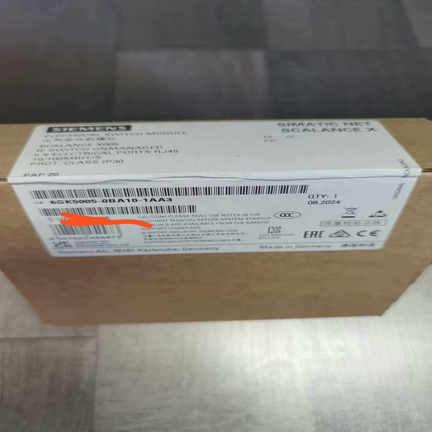 询价6GK5005-0BA10-1AA3，交换机保内未拆封。