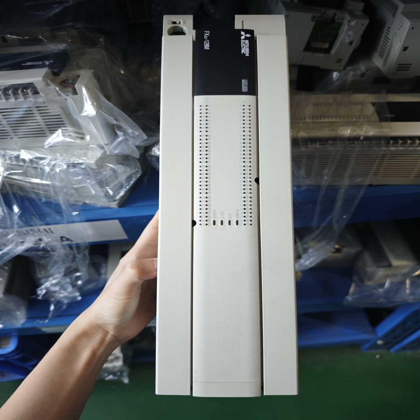 询价SMC调压阀lRV20-LC10B2N有3个