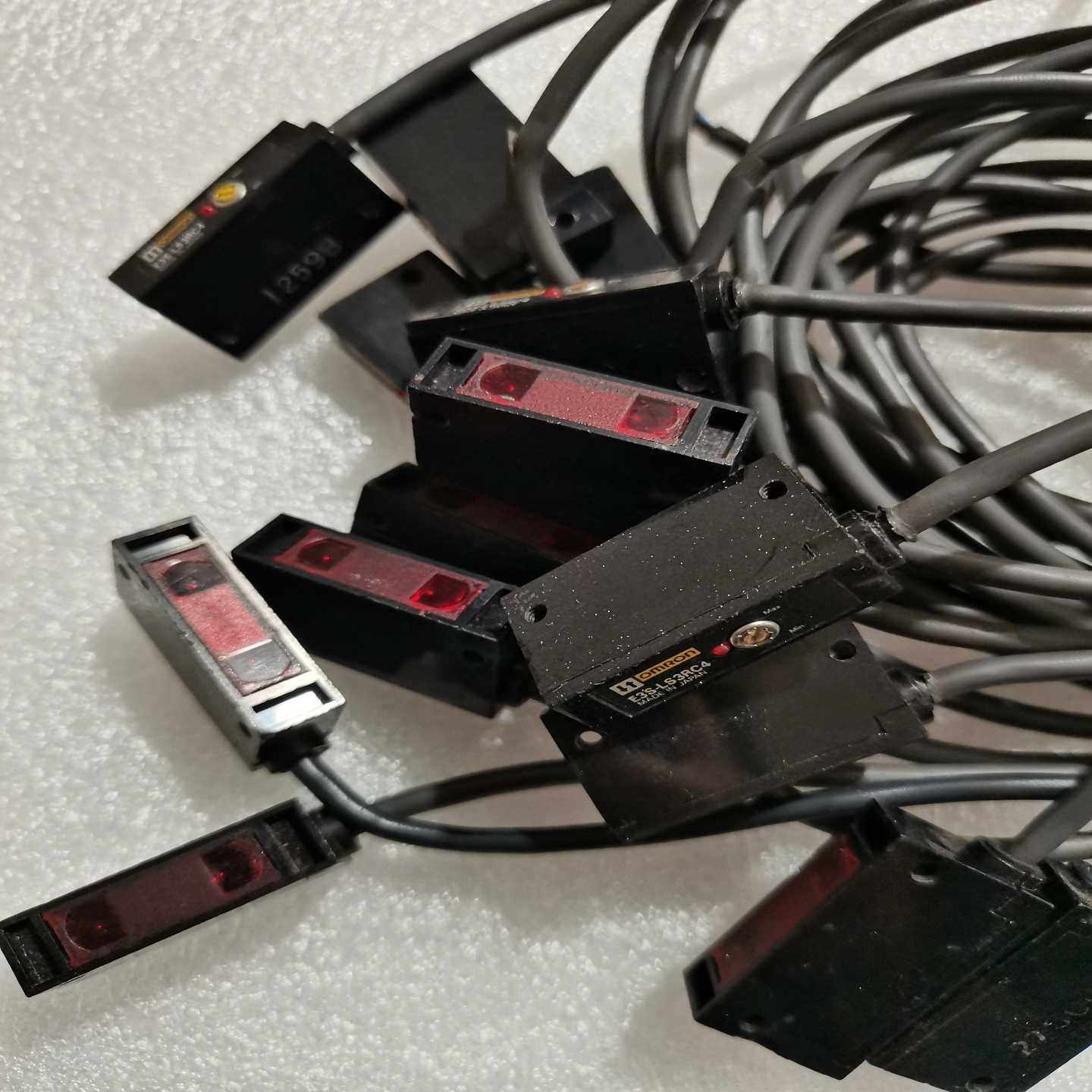 欧姆龙E3S-LS3RC4二手原装，实物拍摄。-议价