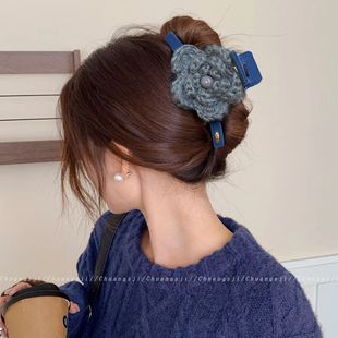 2025新款 高级感气质花朵抓夹秋冬毛线鲨鱼夹大号头发女抓发夹发饰
