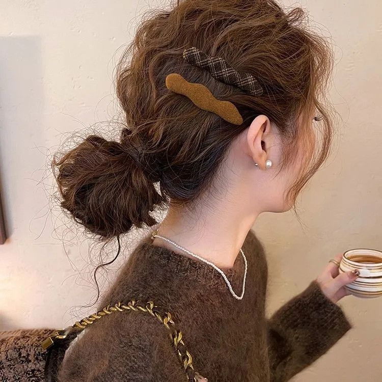 毛呢波浪发夹女侧边前额碎发刘海夹子2025新款头饰高端发卡发饰女