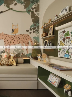 现代简约样板间儿童房女孩房绘画主题创意软装饰品木雕摆件组合