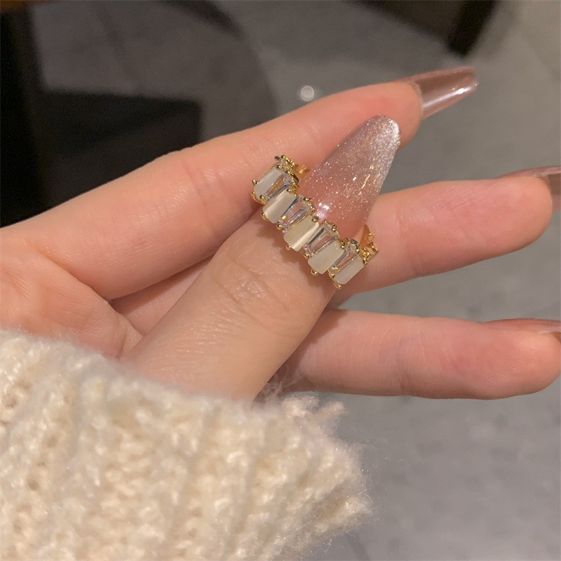 新品温柔甜美猫眼石戒指女款精致简约冷淡风气质时尚百搭食指戒手