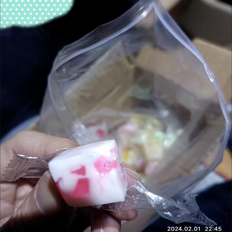 益生菌夹心软糖酸奶成品水果味混装乳酸菌糖果小方块软糖独立包装