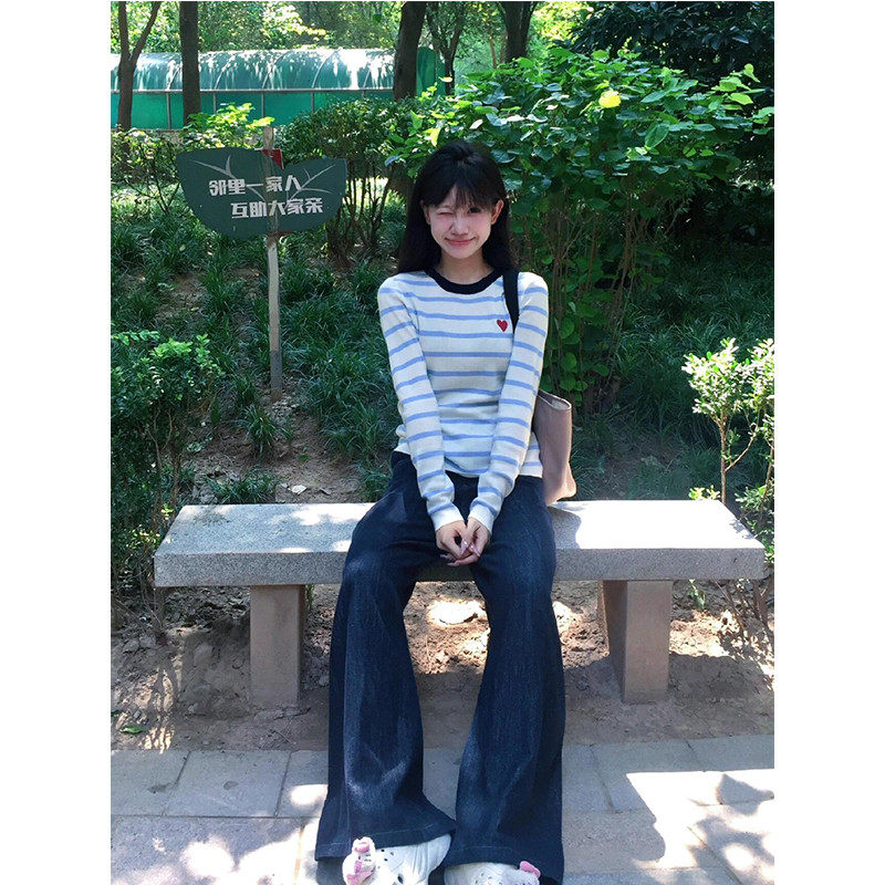 法式爱心刺绣撞色条纹衫女秋季韩系毛衣显瘦圆领套头