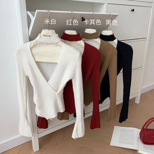 2024秋冬法式挂脖镂空打底衫女高级感毛衣设计感小众