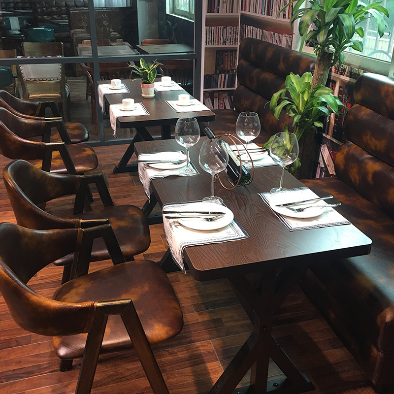 复古工业风清吧酒吧卡座沙发咖啡厅烧烤店集装箱铁艺小酒馆餐桌椅