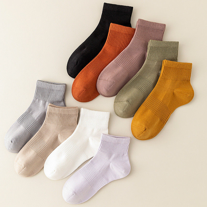 袜子女中短筒女士短袜无骨纯棉吸汗防臭夏款薄款黑白色运动中筒袜,女士内衣/男士内衣/家居服,短袜,淘宝优惠券,粉丝福利购,淘宝优惠卷