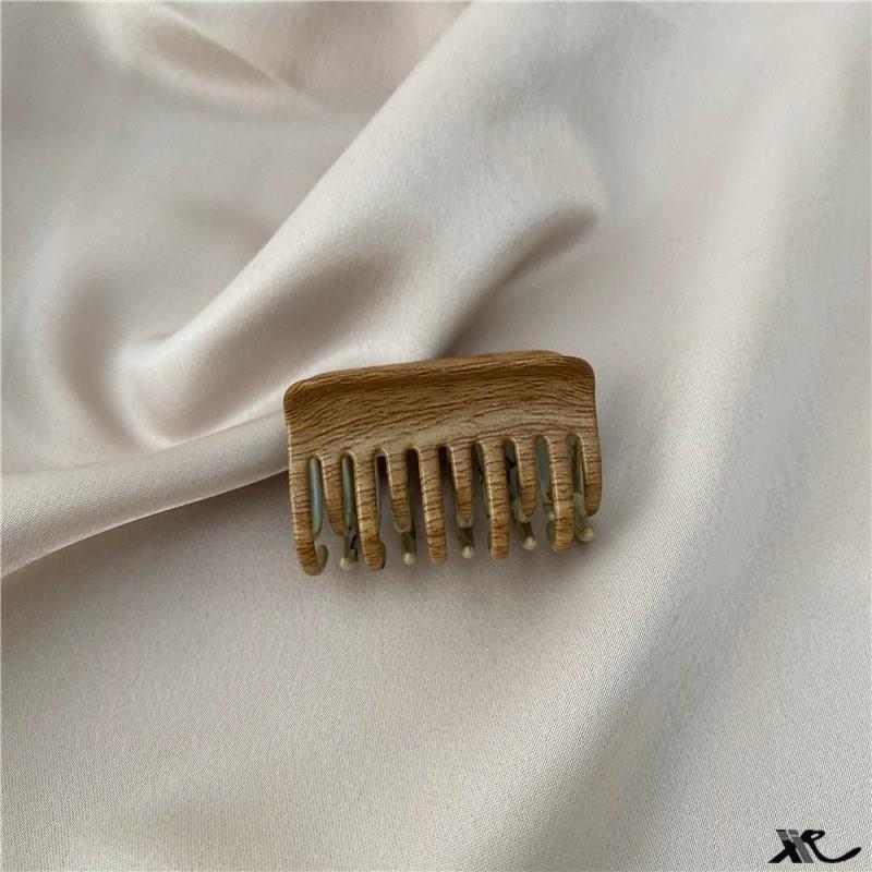 新品盘头发用的发夹女士高端头饰抓夹后脑勺鲨鱼夹复古金属发量少