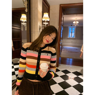 落落狷介短款毛衣女秋冬2025新款设计感小个子条纹开衫外穿毛线衣