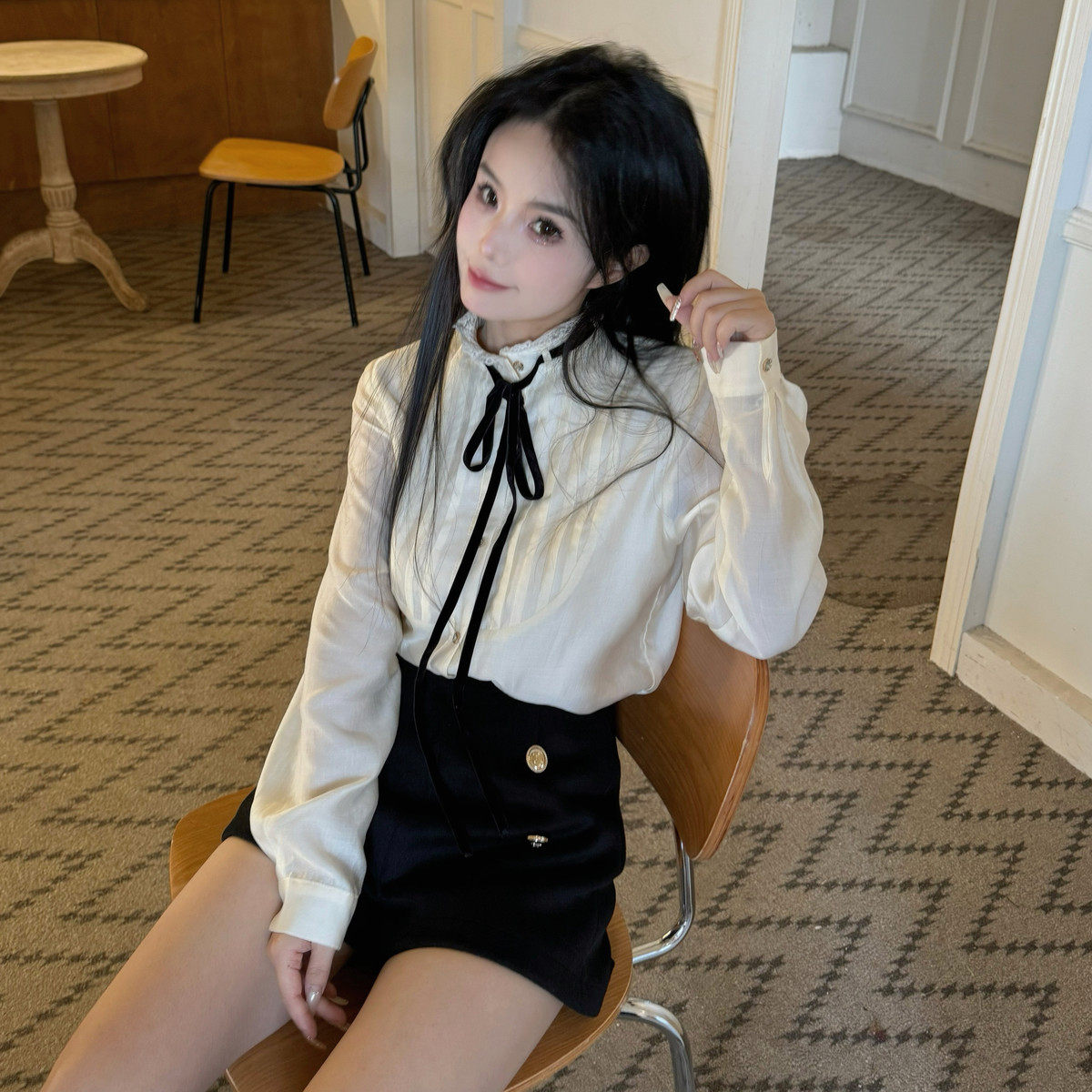 自在小个子加绒双层法式宫廷风风琴褶衬衫女2024新款长袖