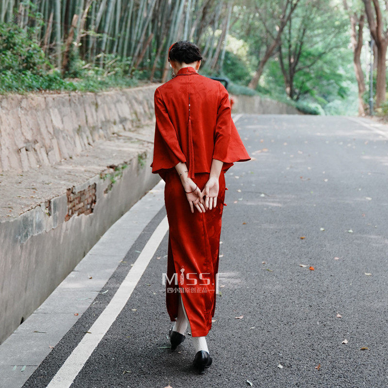 四小姐长袖红色新中式秋冬款新娘婚服订婚裙套装