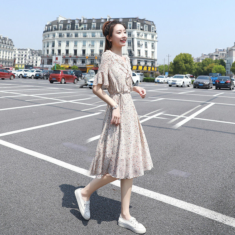 超仙雪纺碎花女夏季2025年新款喇叭袖收腰显瘦a字,女装/女士精品,连衣裙,淘宝优惠券,粉丝福利购,淘宝优惠卷