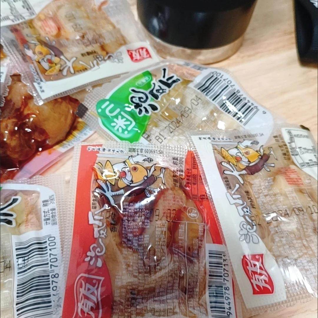 有友泡椒凤爪网红老坛酸菜鸡爪山椒柠檬鸡爪子散装鸡脚小零食小吃
