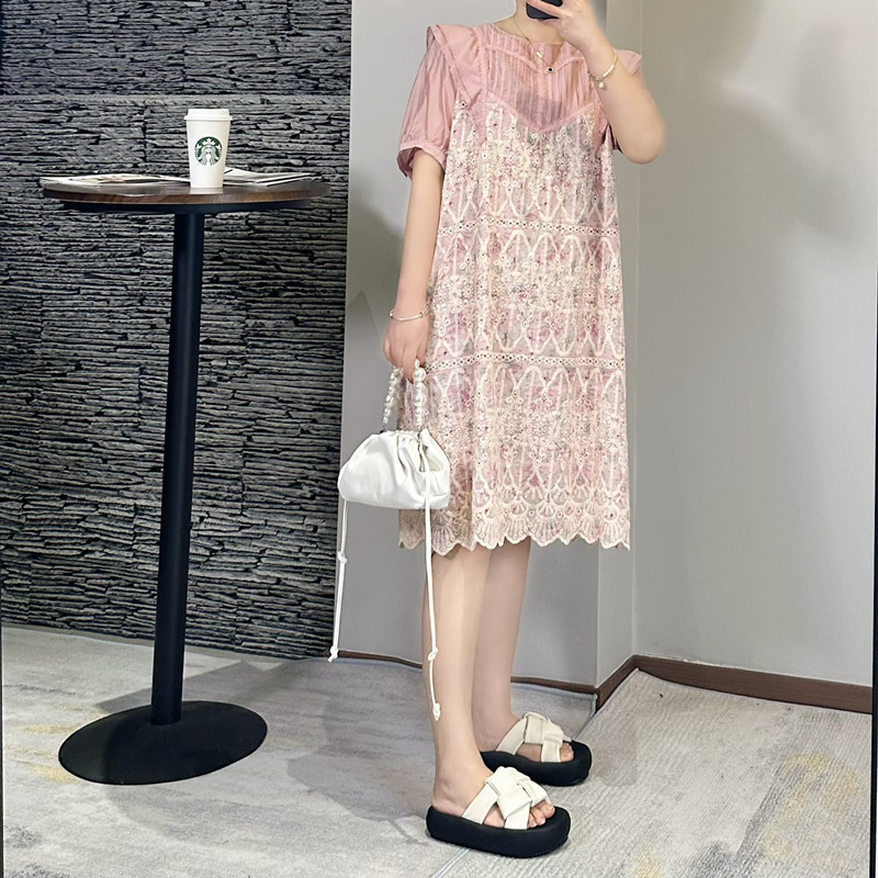 泡泡袖蕾丝拼接2025夏季洋气甜美中长款大码胖妹妹遮肚
