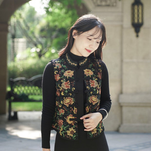 艾绘馆 春秋季中式双色刺绣对襟马甲女休闲宽松保暖马夹