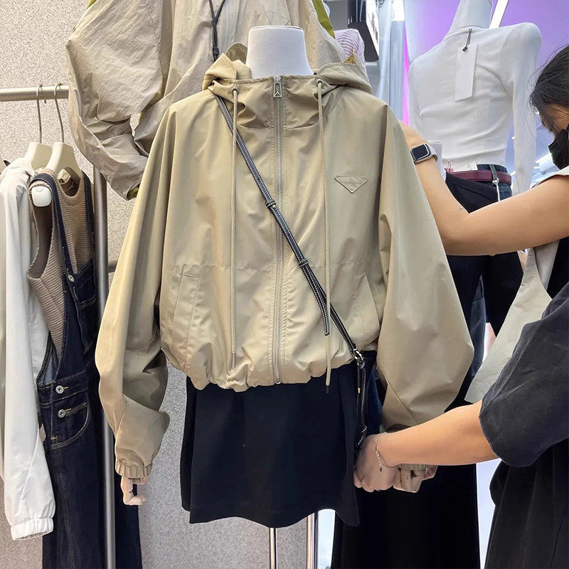 连帽女棒球服2025春秋新款爆款小个子休闲风衣