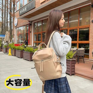 短途旅行包女轻便高颜值双肩包旅游大容量大学生通勤女士外出厂家
