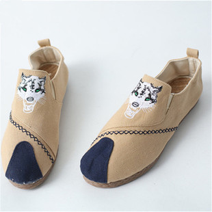 春秋款刺绣狼头图案男款帆布鞋防滑耐磨牛筋底民族风平底麻鞋国风