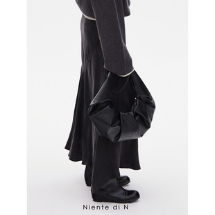 早春系列 Niente 2024 大号牛角包