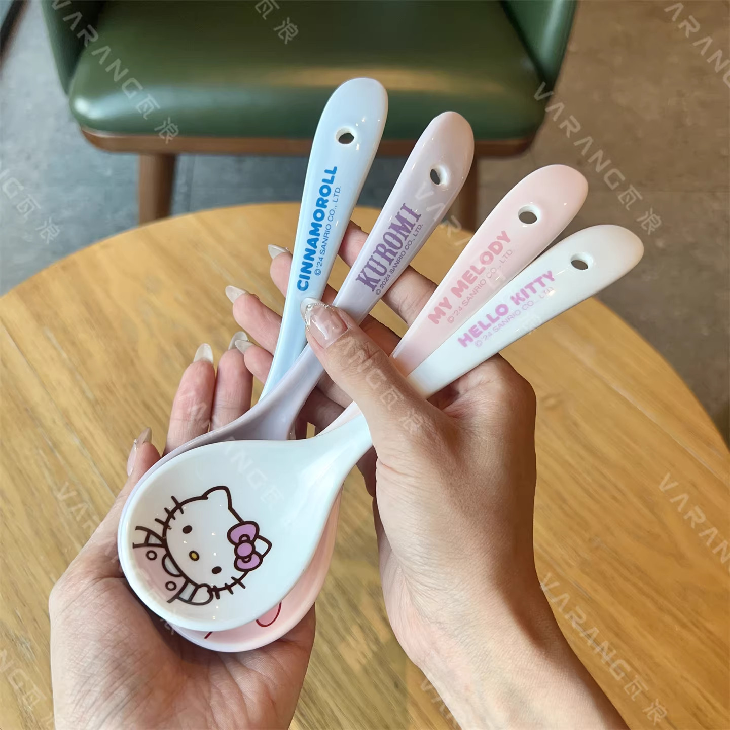 【三丽欧系列】hellokitty陶瓷勺子长柄食品级可爱陶瓷勺大号汤勺