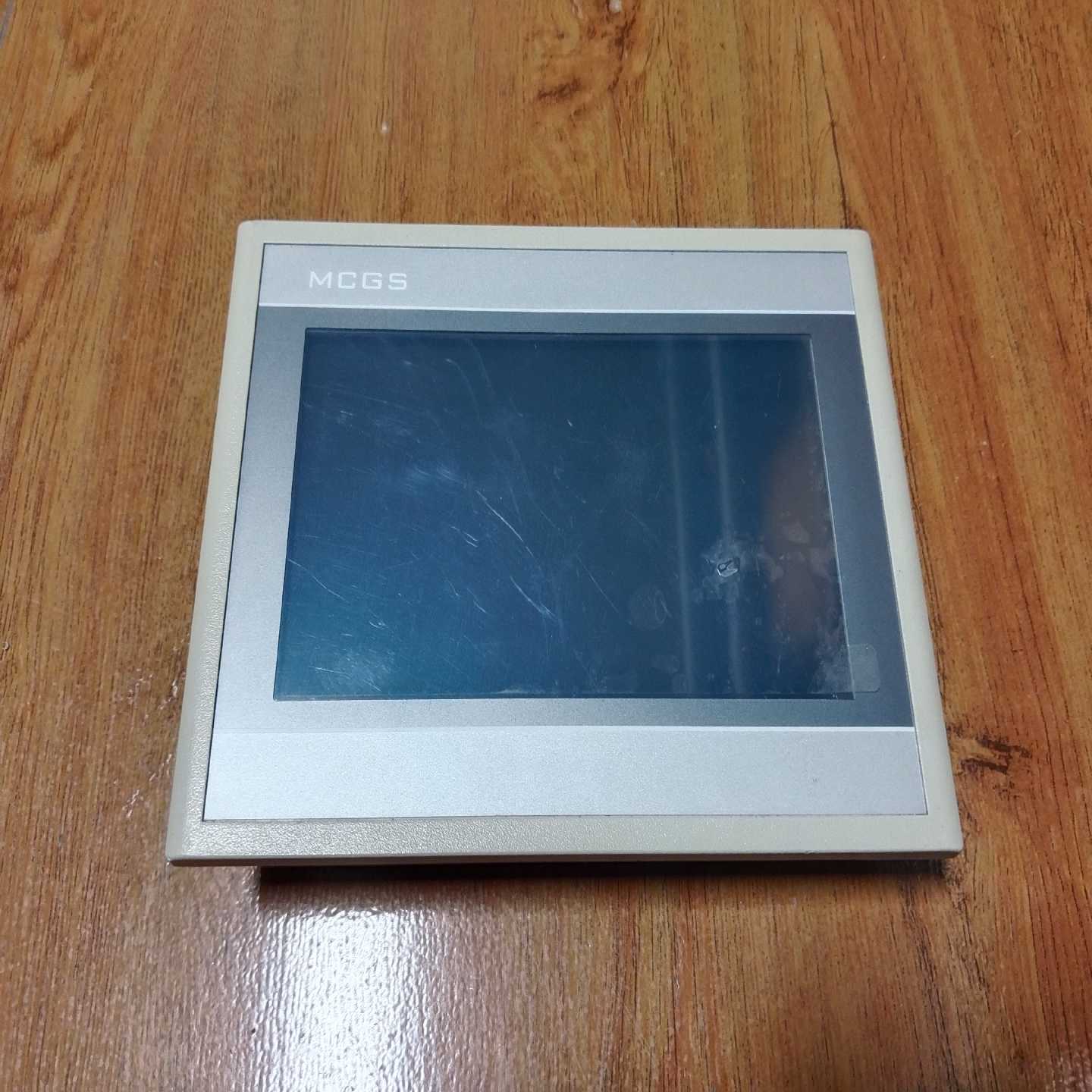 昆仑通态触摸屏TPC7012Ew，功能正常，成色为实图(德峰商行）