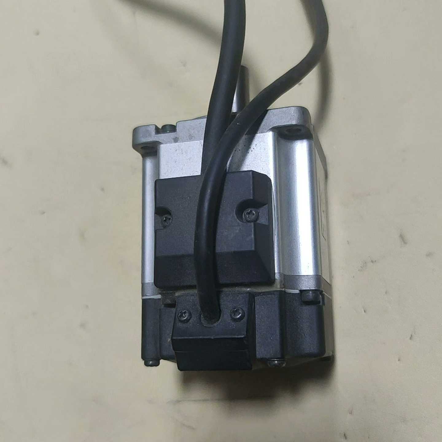 #松下电机MSMF022L1U2M，拆机现货，功能正常包好，--议价商品