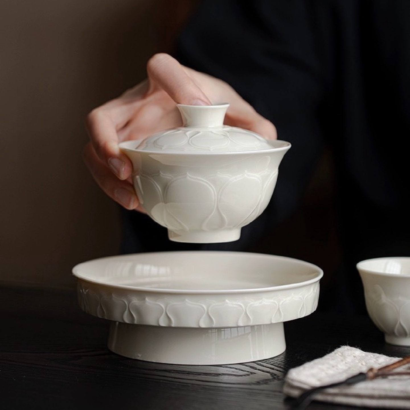 米黄高脚壶承莲瓣茶承陶瓷点心盘复古干泡台紫砂壶盖碗茶托家用盘