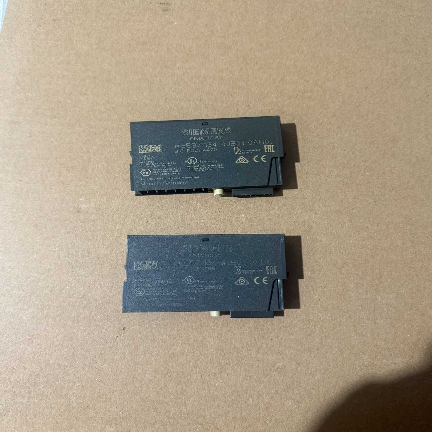 6ES7134-4JB51-0AB0 功能完好 实物图~议价