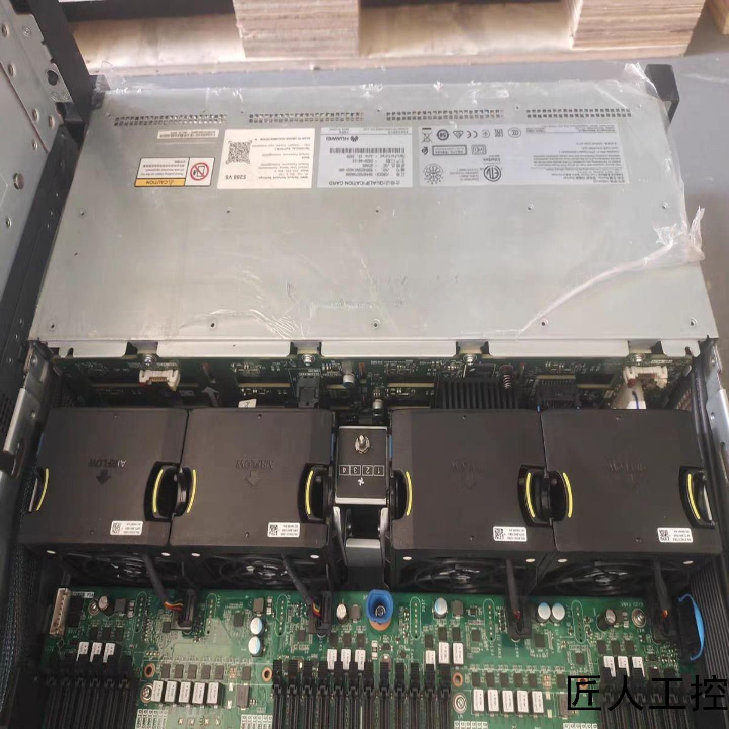 HUAWEI5288V5服务器前置背板 35寸24盘位原议价商品