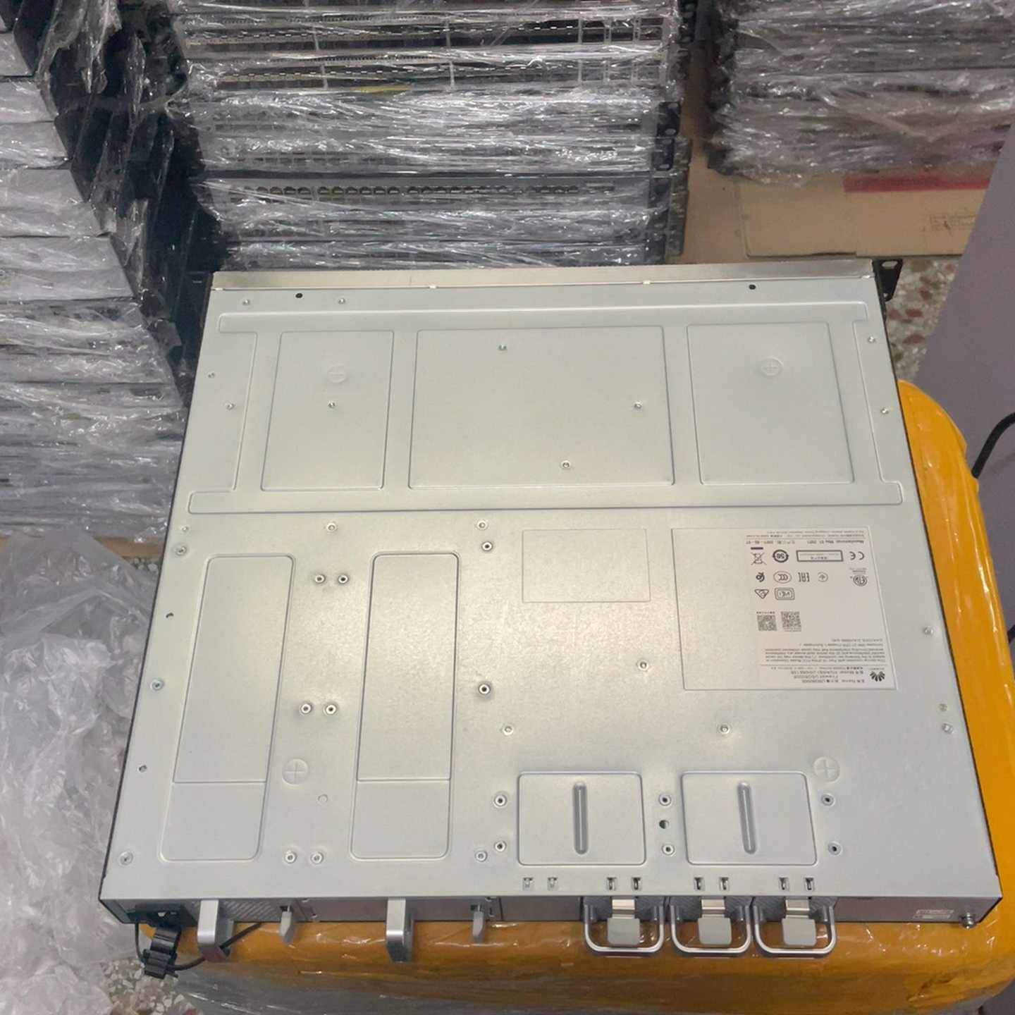 华为S5735S-S32ST4X 三层网管光口交换机